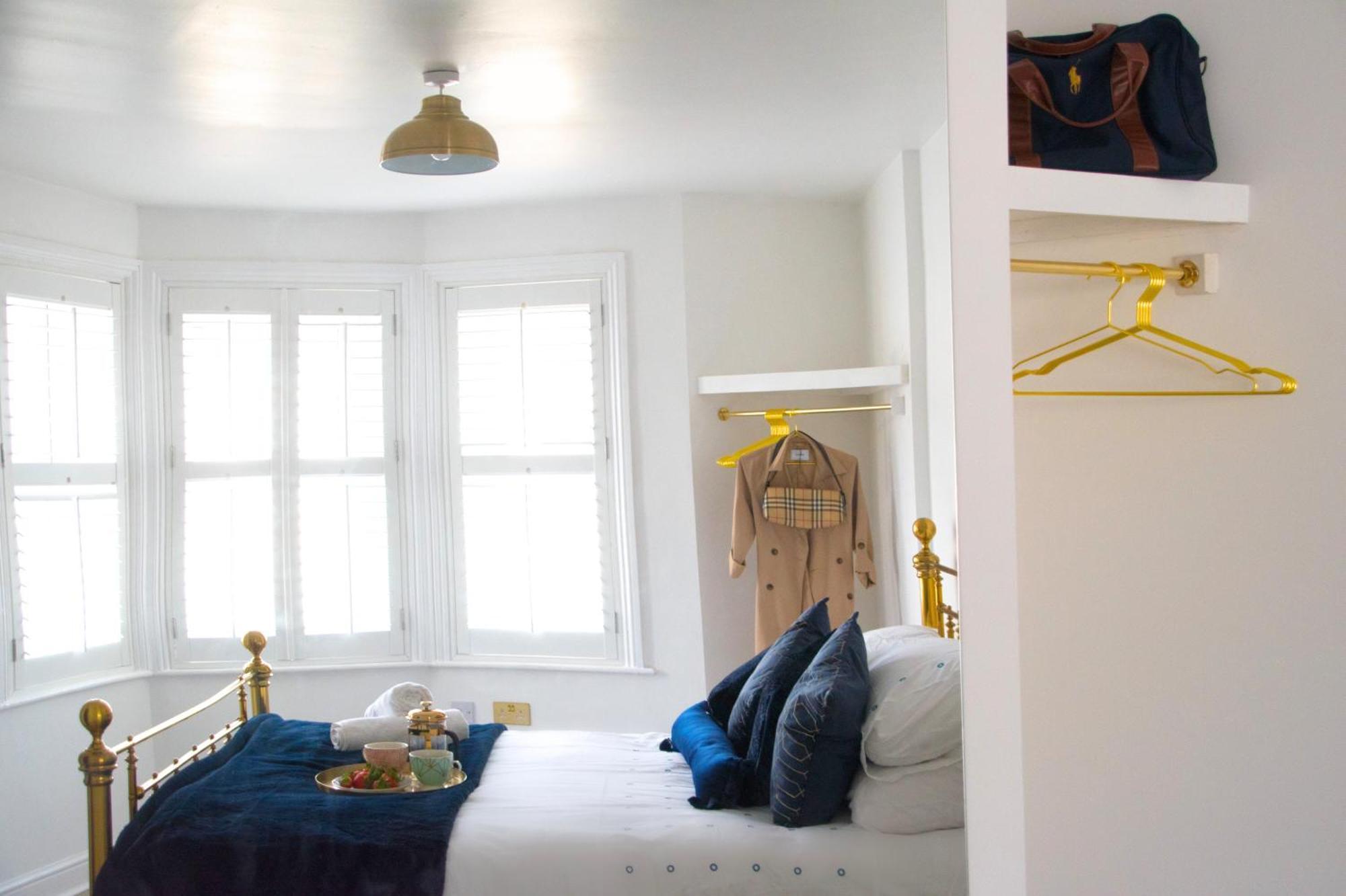 Modern Town Centre Flat - Free Shared Parking, King Size Bed, 5 Minutes Walk To Beach ボーンマス エクステリア 写真