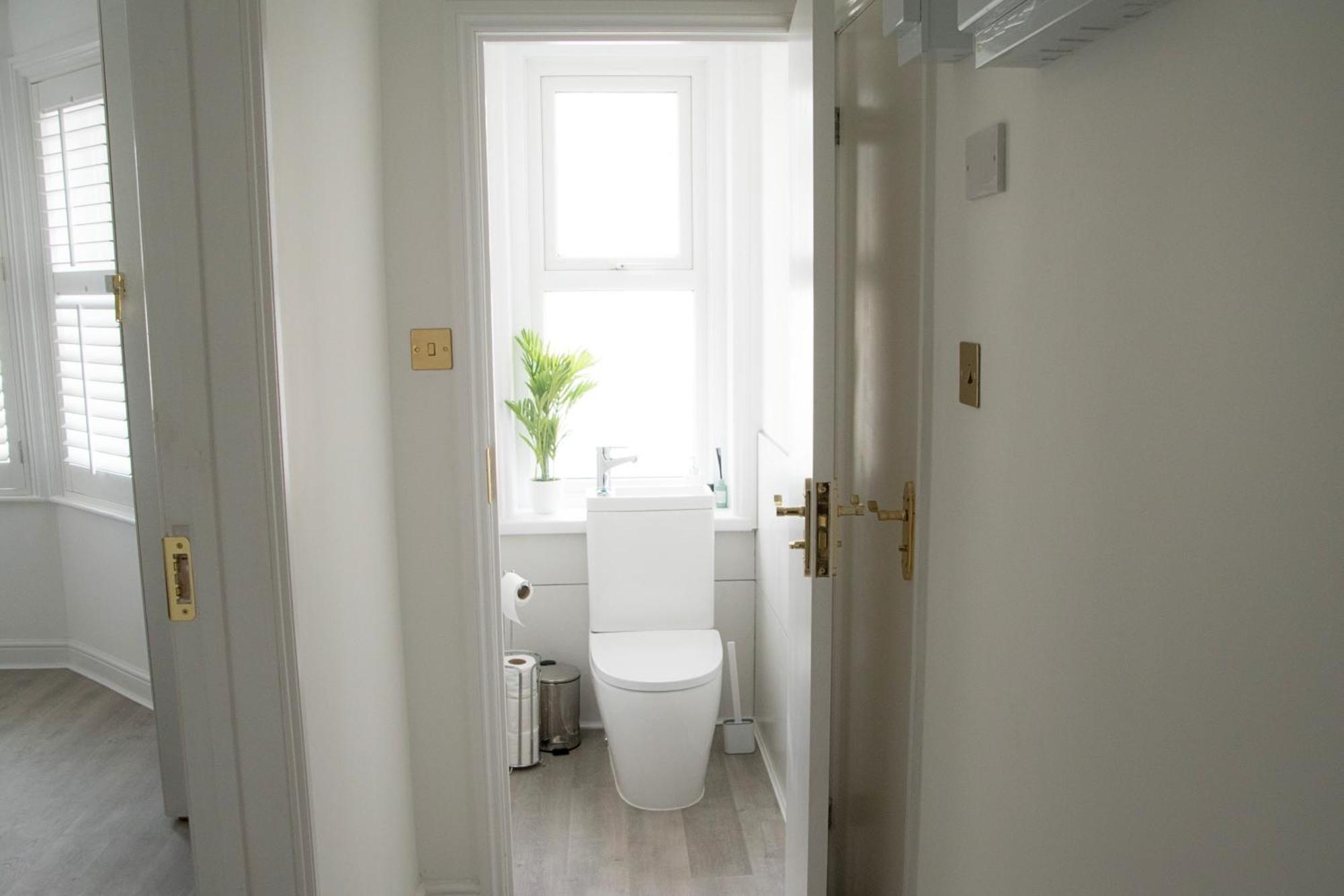 Modern Town Centre Flat - Free Shared Parking, King Size Bed, 5 Minutes Walk To Beach ボーンマス エクステリア 写真