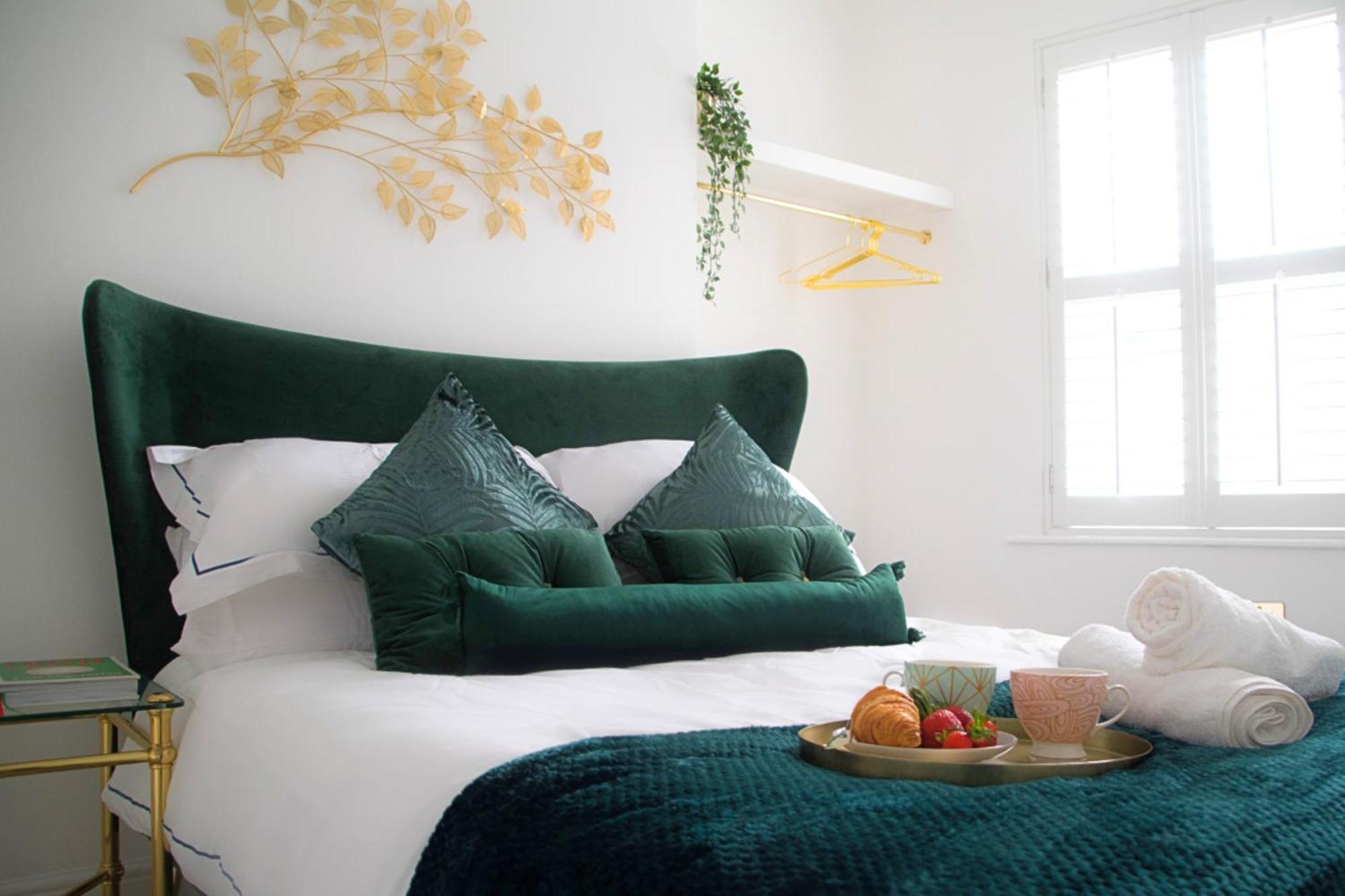 Modern Town Centre Flat - Free Shared Parking, King Size Bed, 5 Minutes Walk To Beach ボーンマス エクステリア 写真